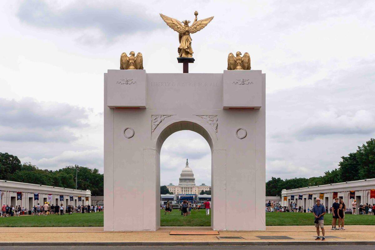 Trumps Arch
